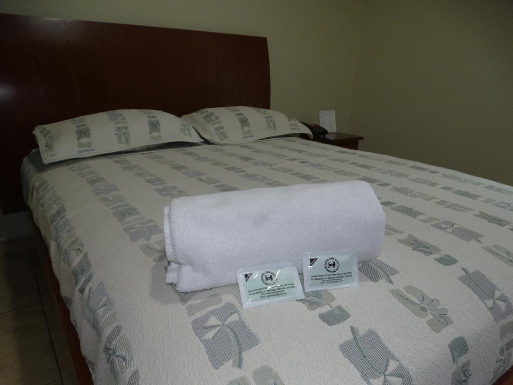 Hotel Onix Gold Guayaquil Room photo